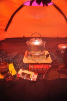 eipÃ¤ muutakuin kahvipannu tulille ja vedet lÃ¤mpiÃ¤mÃ¤Ã¤n
